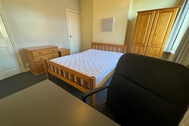 3 bed house, Newlands Street, Shelton, Stoke, ST42RF - Image 2