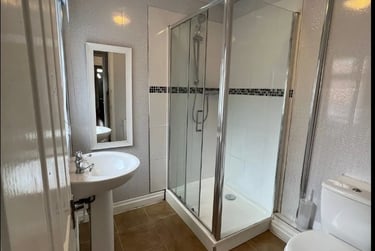 4 bed house, Boughey Road, Shelton, Stoke, ST42BN - Image 7