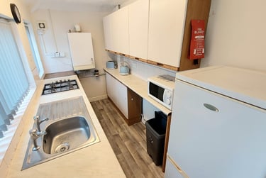 3 bed house, Haywood Street, Shelton, Stoke, ST42RB - Image 7