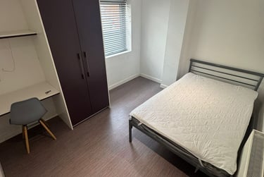 5 bed house, Ashford Street, Shelton, Stoke, ST42EL - Image 1