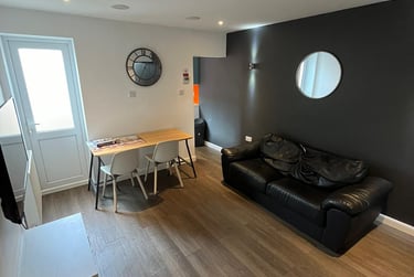 4 bed house, Ashford Street, Shelton, Stoke, ST42EL - Image 7