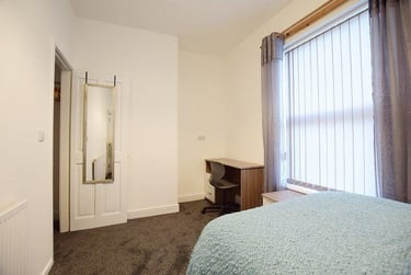 4 bed house, Ashford Street, Shelton, Stoke, ST42EN - Image 6