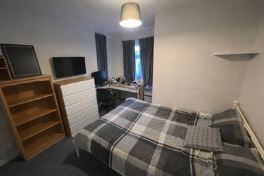 4 bed house, Boughey Road, Shelton, Stoke, ST42BN - Image 5