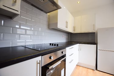 6 bed house, Boughey Road, Shelton, Stoke, ST42BB - Image 8