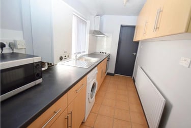 4 bed house, Ashford Street, Shelton, Stoke, ST42EL - Image 7