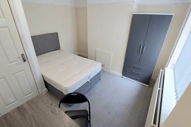 3 bed house, Haywood Street, Shelton, Stoke, ST42RB - Image 8