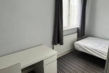 6 bed house, Queen Anne Street, Shelton, Stoke, ST42EQ - Image 7