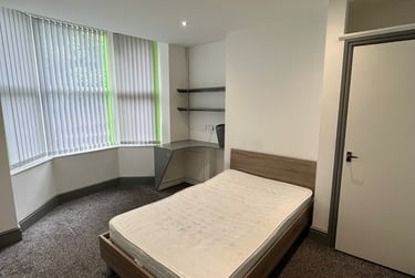 5 bed house, Aynsley Road, Shelton, Stoke, ST42RA - Image 6