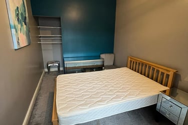 4 bed house, Guildford Street, Shelton, Stoke, ST42EP - Image 3