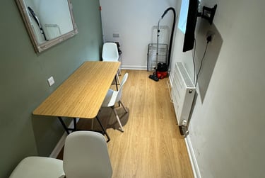 4 bed house, Leek Road, Shelton, Stoke, ST42BP - Image 5