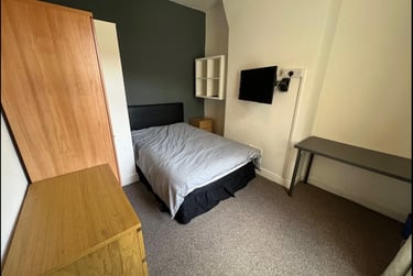 5 bed house, Ashford Street, Shelton, Stoke, ST42EH - Image 4