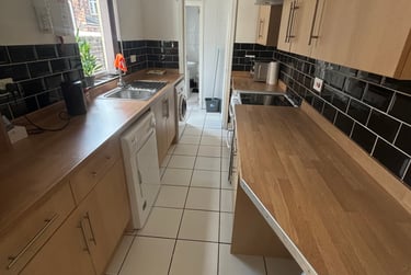 3 bed house, Crowther Street, Shelton, Stoke, ST42ER - Image 5