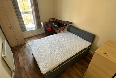 4 bed house, Queen Anne Street, Shelton, Stoke, ST42EQ - Image 2