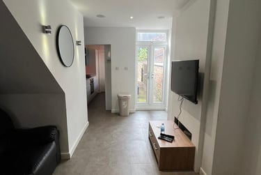 4 bed house, Watford Street, Shelton, Stoke, ST42EW - Image 5