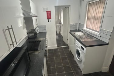 4 bed house, Ashford Street, Shelton, Stoke, ST42EN - Image 11