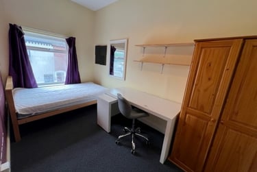 5 bed house, Elgin Street, Shelton, Stoke, ST42RD - Image 1