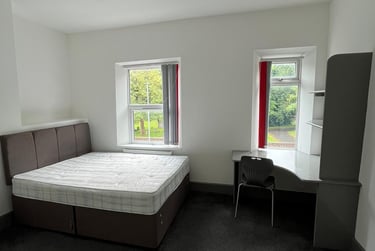 5 bed house, Aynsley Road, Shelton, Stoke, ST42RA - Image 1