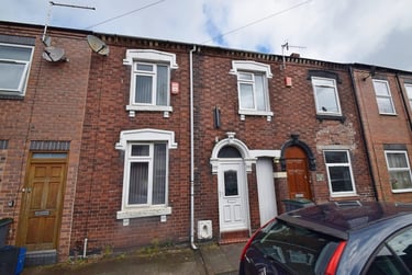 4 bed house, Queen Anne Street, Shelton, Stoke, ST42EQ - Image 10
