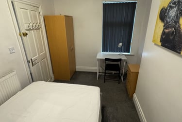 4 bed house, Kimberley Road, Cross Heath, Newcastle under Lyme, ST59EH - Image 13