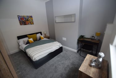 3 bed house, Elgin Street, Shelton, Stoke, ST42RD - Image 2