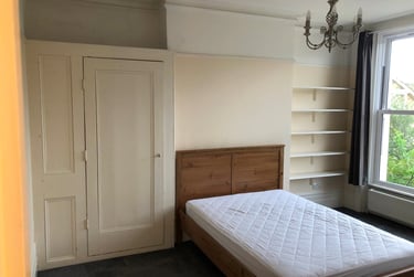 7 bed house, Shell Road, New Cross, London, SE137TW - Image 1