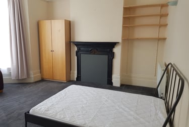 7 bed house, Breakspears Road, New Cross, London, SE41TY - Image 2