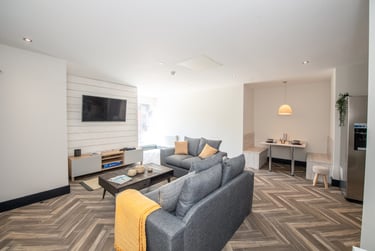 6 bed flat, Lower Gill Street, Low Hill, Liverpool, L35BB - Image 1