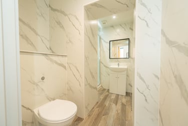 7 bed flat, Parr St, City Centre, Liverpool, L14JN - Image 3