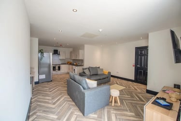 6 bed flat, Lower Gill Street, Low Hill, Liverpool, L35BB - Image 6