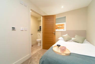 1 bed studio, Parr Street, City Centre, Liverpool, L14JN - Image 1