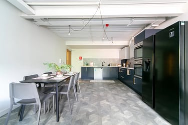 5 bed flat, Church Street, City Centre, Ormskirk, L393AG - Image 9