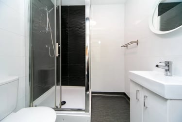 5 bed flat, Great Newton Street, Low Hill, Liverpool, L35RL - Image 5