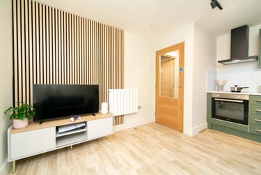 2 bed flat, Pembroke Place, Low Hill, Liverpool, L35PH - Image 1