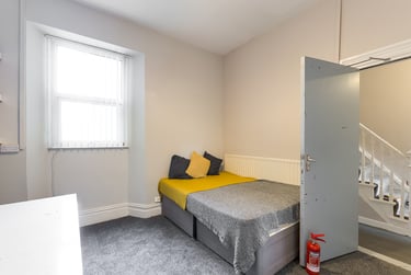 6 bed house, Penbryn Terrace, Brynmill, Swansea, SA20DA - Image 5