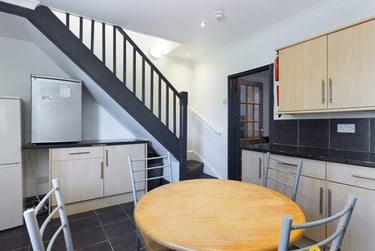 4 bed house, Waterloo Place, Brynmill, Swansea, SA20DE - Image 4