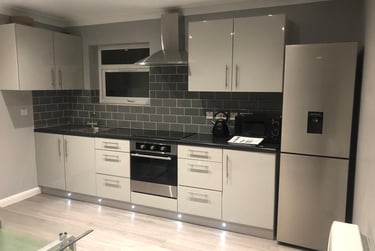 3 bed flat, Uttoxeter New Road, California, Derby, DE223NL - Image 1