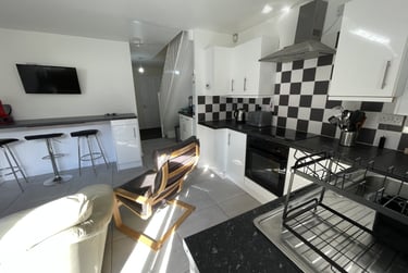 3 bed house, Windsor Street, Aston, Birmingham, B74NJ - Image 2