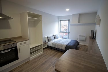 1 bed studio, Clare Street, City Centre, Nottingham, NG13BX - Image 1