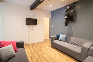 6 bed house, Mansfield Road, Arboretum, Nottingham, NG13FQ - Image 1