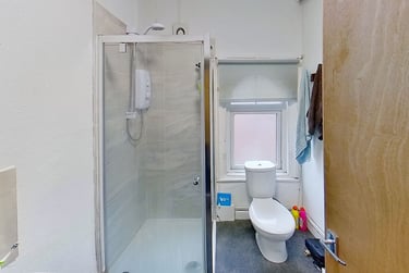 6 bed house, Talbot Street, City Centre, Nottingham, NG15GQ - Image 4