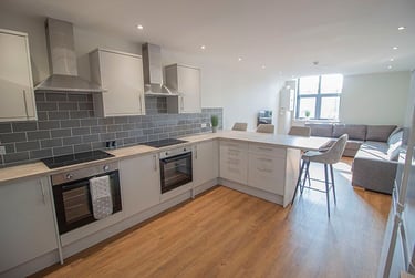 8 bed flat, Halifax Place, Lace Market, Nottingham, NG11QN - Image 2