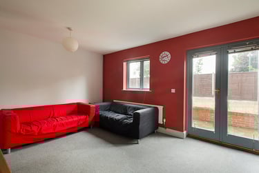 6 bed house, Allington Avenue, Lenton, Nottingham, NG71JX - Image 2
