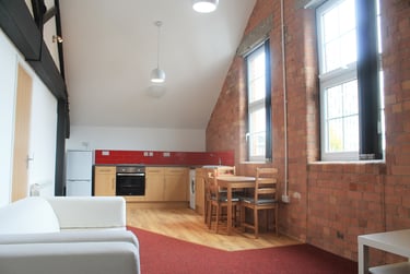 3 bed flat, Lower Parliament Street, Hockley, Nottingham, NG11EH - Image 1