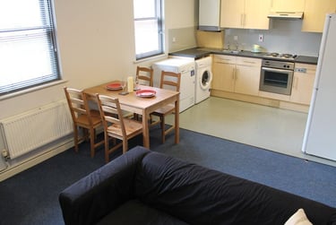 4 bed flat, North Sherwood Street, Arboretum, Nottingham, NG14EN - Image 4