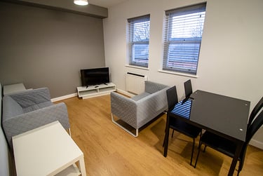 3 bed flat, Mansfield Road, Arboretum, Nottingham, NG13FT - Image 1