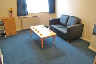 1 bed flat, North Sherwood Street, Arboretum, Nottingham, NG14EF - Image 1