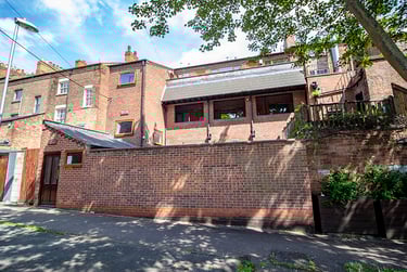 2 bed flat, Peachey Street, Hockley, Nottingham, NG14DJ - Image 1