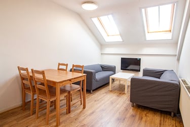 4 bed flat, Mansfield Road, Arboretum, Nottingham, NG13HW - Image 1