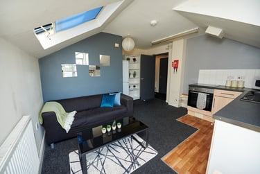 3 bed flat, Arthur Street, Arboretum, Nottingham, NG74DW - Image 1