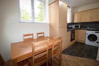 4 bed flat, North Sherwood Street, Arboretum, Nottingham, NG14EF - Image 1